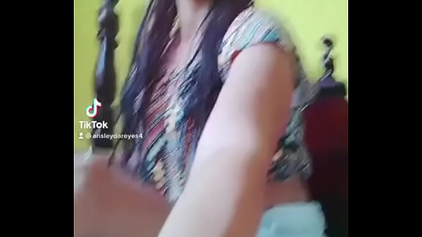 Nonton Cobra Por Sus Servicios thumbnail