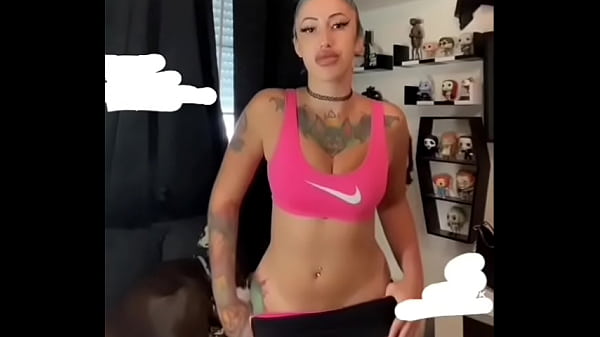 Caliente perra te pondra la verga dura 