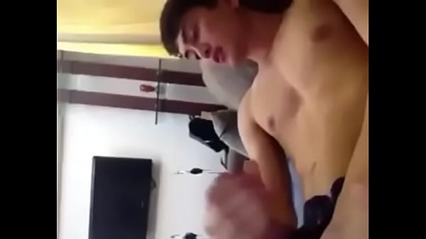 Play MP4 - Hotboy xuan truong