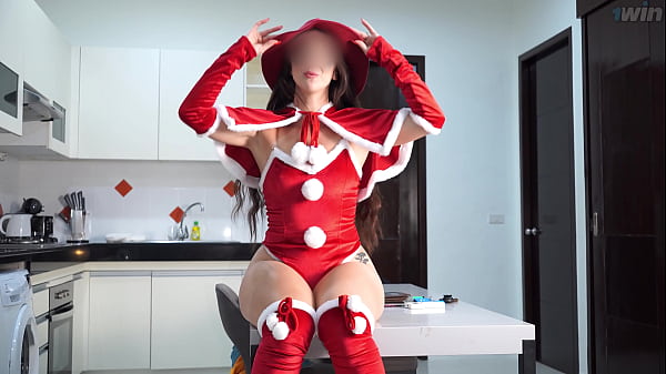 Wtf i ordered santa not a snow maiden my wife will be against it