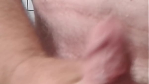 Peter jerks off a quick load