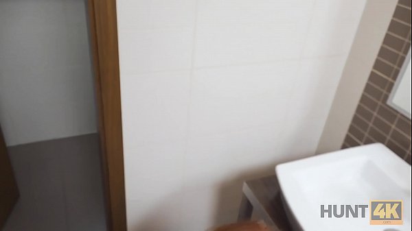 HUNT4K. Hunter fucks gorgeousredhead in the public_restroom