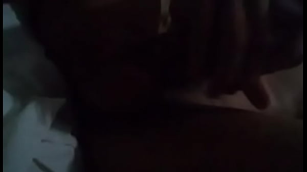 masturbar - mostrandome un poco