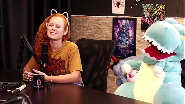 O ido inusitado foi_pra ela_enfiar olápis_na buceta Dracaryssg