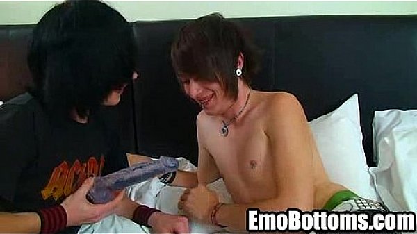 Emo twink Andrew Dexter getting his cock sucked onjoshosbourne 1024 1 