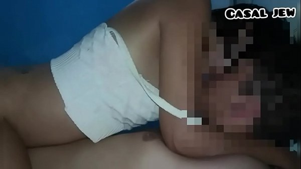 MAGRINHA COM A PORRA ESCORRENDO PELA BUCETINHA COMPLETO NO_RED E SEM TARJA