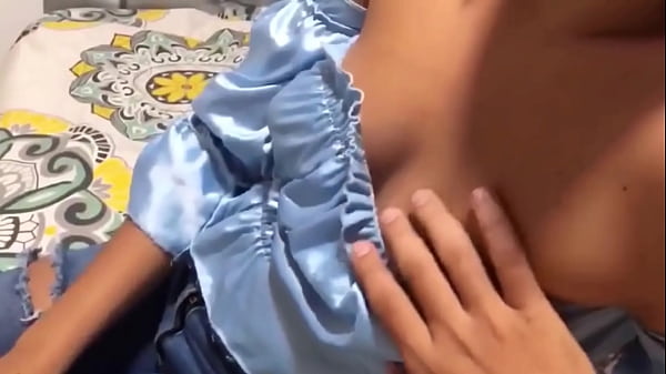 ENCUENTROUNA INOCENTE CULONA DE_TETAS PEQUEÑAS_EN EL PARQUE ACEPTA FOLLAR EN UNMOTEL ACAMBIO_DE DINERO