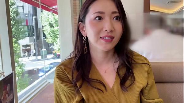 パート1〈美男美女のカンペキ夫婦の「実は&hellip;」〉性欲を満たしたいのに早漏夫のせいで日々悶々とする欲情巨乳妻！ヤリチン投入で魂のセックスhow Toスタート！目の前でイカサレまくる妻に超興奮！嫉妬まみれのntr性交レッスン！今度は夫婦で実践sex&rarr;ヤリチン男が即参戦！汗だくオイルだくでトロけ合うどろどろ3pセックス！中出し&口内射精たっぷり濃厚5連発！！ thumbnail