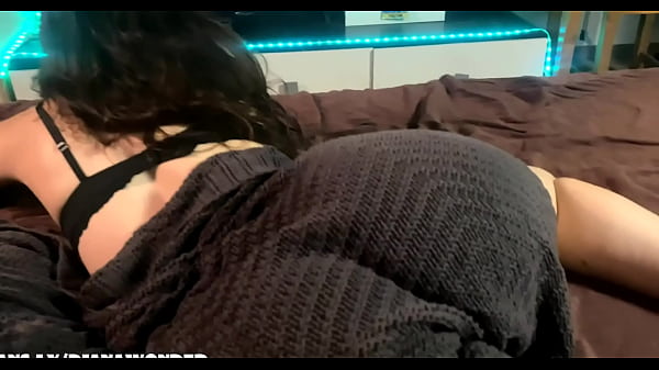 Sexy gamer girl plays ps but bf want to fuck her so much