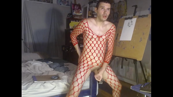 Play MP4 - Lollygagmiami fem boy making art