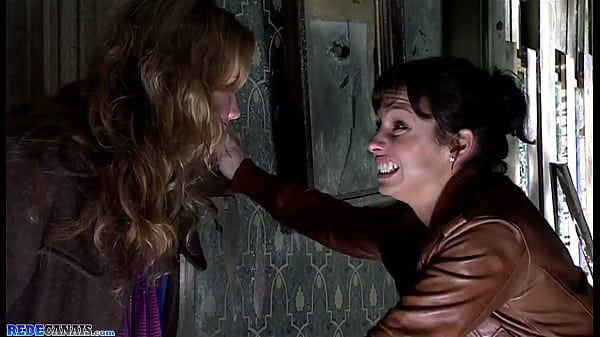 Doctor_Who E Mia Khalifa juntos