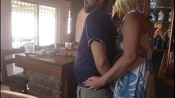 Play MP4 - Waitres caught jerking of the barman at holiday resort