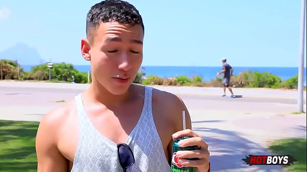 Play MP4 - Manja&quest; Esses shorts s&atilde;o bem prop&iacute;cios pra dar aquela espiada&period; Os cariocas ja est&atilde;o usando na maldade pra atrair p &period;&period;&period;