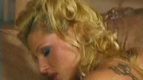 Metro - Just Blonde Sex 01 - scene 2 - extract 2 