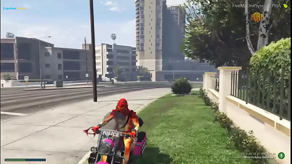 2 BITCHES FUCKING POLICE OF EUA 