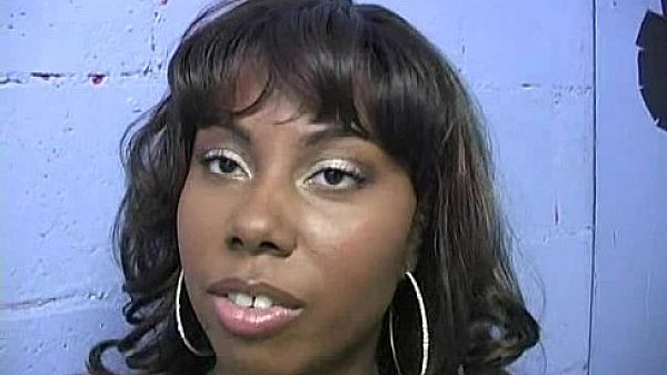 Nonton Gloryhole Cock Licking And Sucking Interracial 9 thumbnail