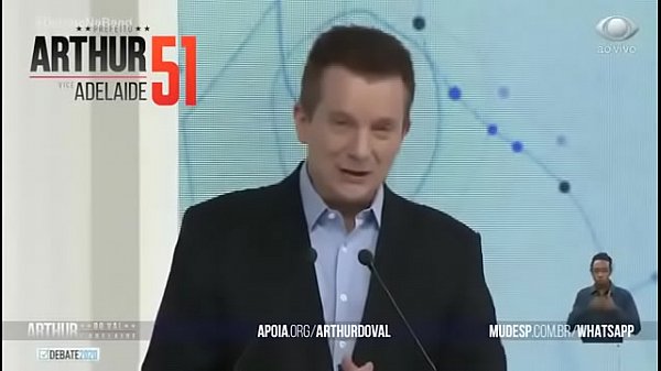 Mam&atilde;e enfiei encurralou o velho e perguntou quanto rende o FGTS. O velho ficou desesperado falando de g&aacute;s 