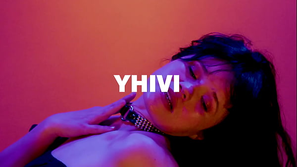 Nonton Cvx 111 Yhivi In Knee-highs thumbnail