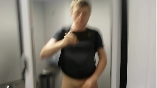 Play MP4 - Masturbate and cumshot