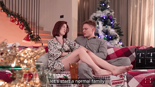 As a christmas present i decided to cum inside this glassesy beauty 