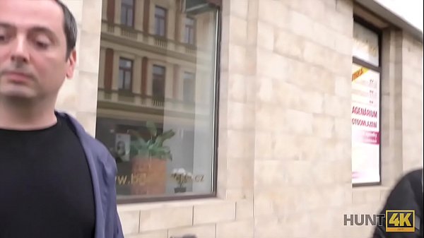 Play MP4 - HUNT4K&period; Guy counts cash while hot girlfriend has sex with stranger
