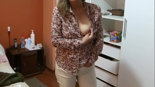 Play MP4 - Latina comes home from work very excited and shows off in front of her stepson before fucking