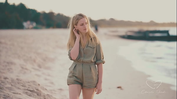 Making Out During The Beach Sunset Charlie FordeOlive Gee Make_Out