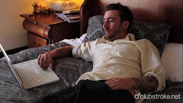 Handsome Amateur Straight Guy Dave Jerking Off His Big Cock Hard thumbnail