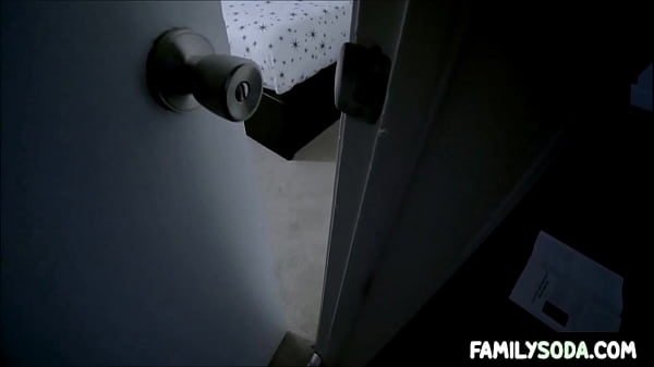 Putting my dick in stepsisters mouth while she naps