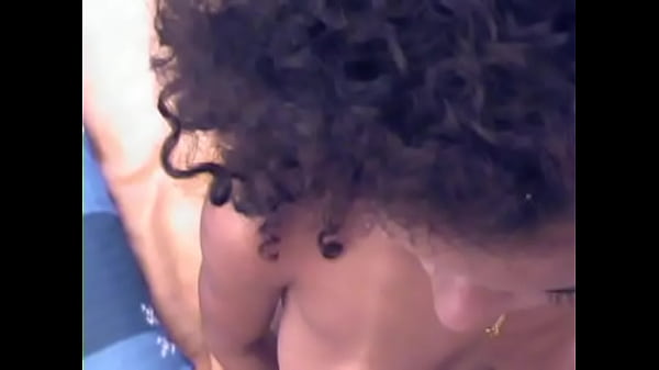 Sexybabe rubs her cunt and_give nice head