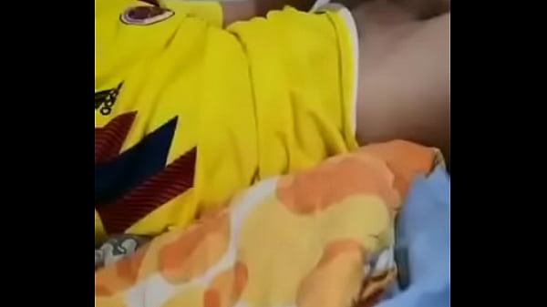 con mi mejor amigo  a solas en mi cuarto 