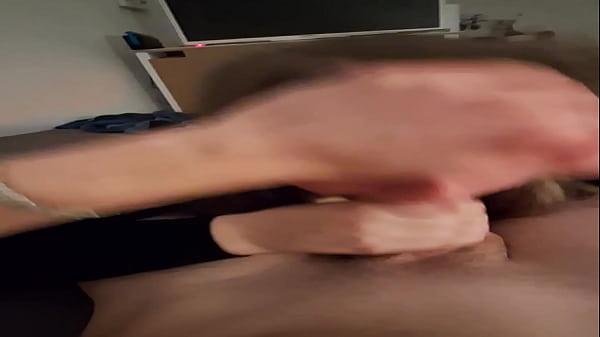 Play MP4 - Thick German Teen gives Blowjob and gets Cumshot in Mouth