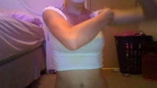 Nonton Cam Chick With Huge Boobs 02 thumbnail