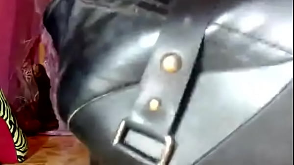 Nonton Un Po Comico Un Po Fetish thumbnail