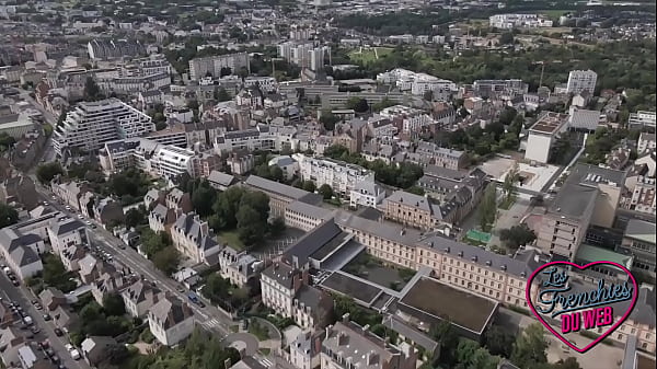 Nonton Lola Et Oletsha, Deux Coquines Toujours Assoiff&eacute;es De Queues thumbnail