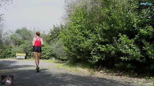 Play MP4 - RUNNER troia si fa trombare da uno sconosciuto - DIALOGHI ITA