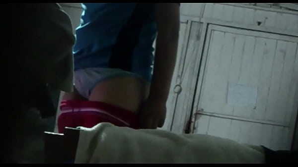 Play MP4 - espiando a mi vecina &lpar;3&rpar;