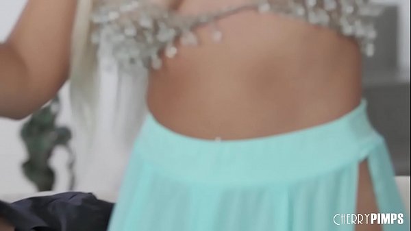 Play MP4 - Big Ass Latina Assh Lee Loves Fucking And Bouncing On The Cock Of Latin Lover Juan Luche