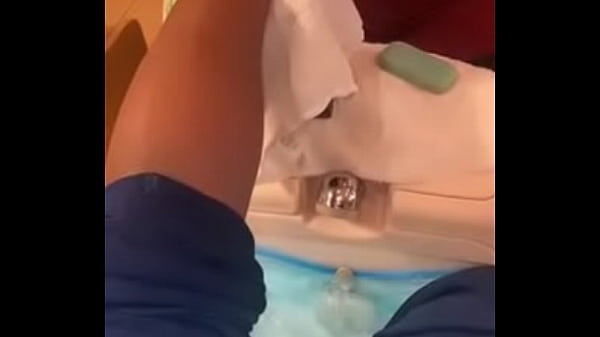 Nonton Ebony Bbw Gives Orders thumbnail