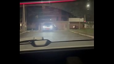 Nonton Levei A Corninha Para Ver Eu Dando Para V&aacute;rios Caras Em Uma Pra&ccedil;a Junto Minha Amiga Policial thumbnail