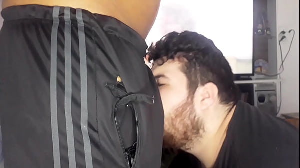 Play MP4 - O Caminhoneiro Neg&atilde;o Voltou Pra Gozar Na Minha Cara &lpar;COMPLETO&rpar;