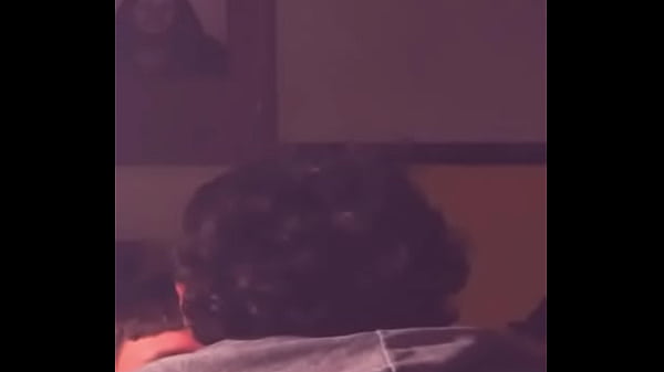 Llegamos Del Bar Y Mi Compa Me Mama El Culo Por Primera Vez Y No Se Aguanta Y Me Folla thumbnail