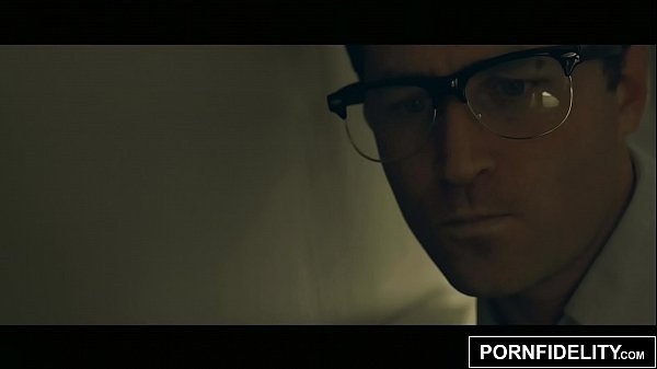 PORNFIDELITY_James Deen Pounds and Creampies MokaMora