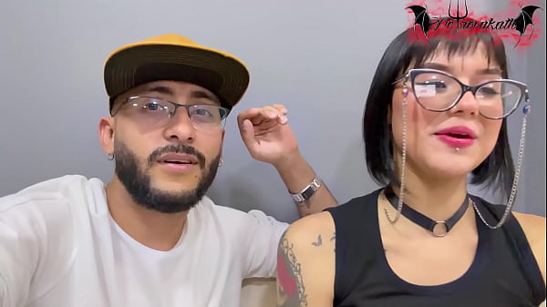 My first day, blowjob in the office 