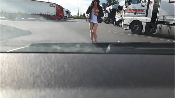 raz la moule devant des routiers