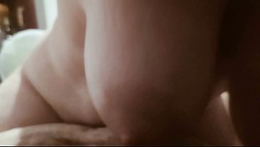 Bouncing tits in your face 