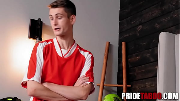 Play MP4 - Family Holiday Fun Roman Todd&comma; Dale Savage&comma; Carter DelRey