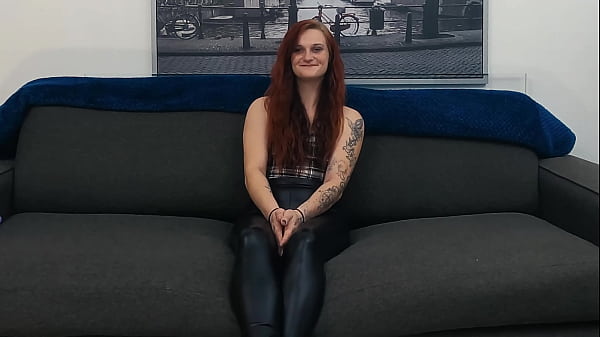 Nonton Daisy Maire's First Xxx Movie thumbnail