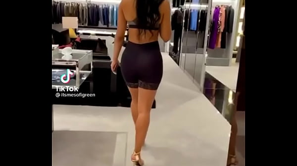 Hot Model Sofi Green