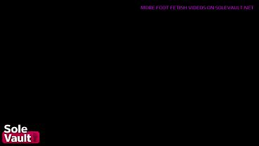 Nonton Alice March Barefoot Footjob thumbnail